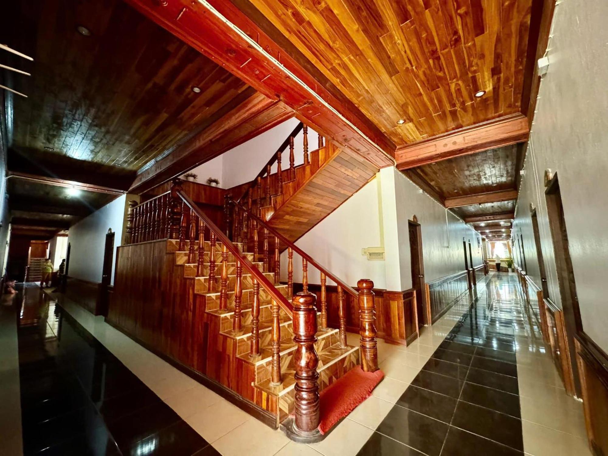 Khampaseuth Hotel Vang Vieng Εξωτερικό φωτογραφία