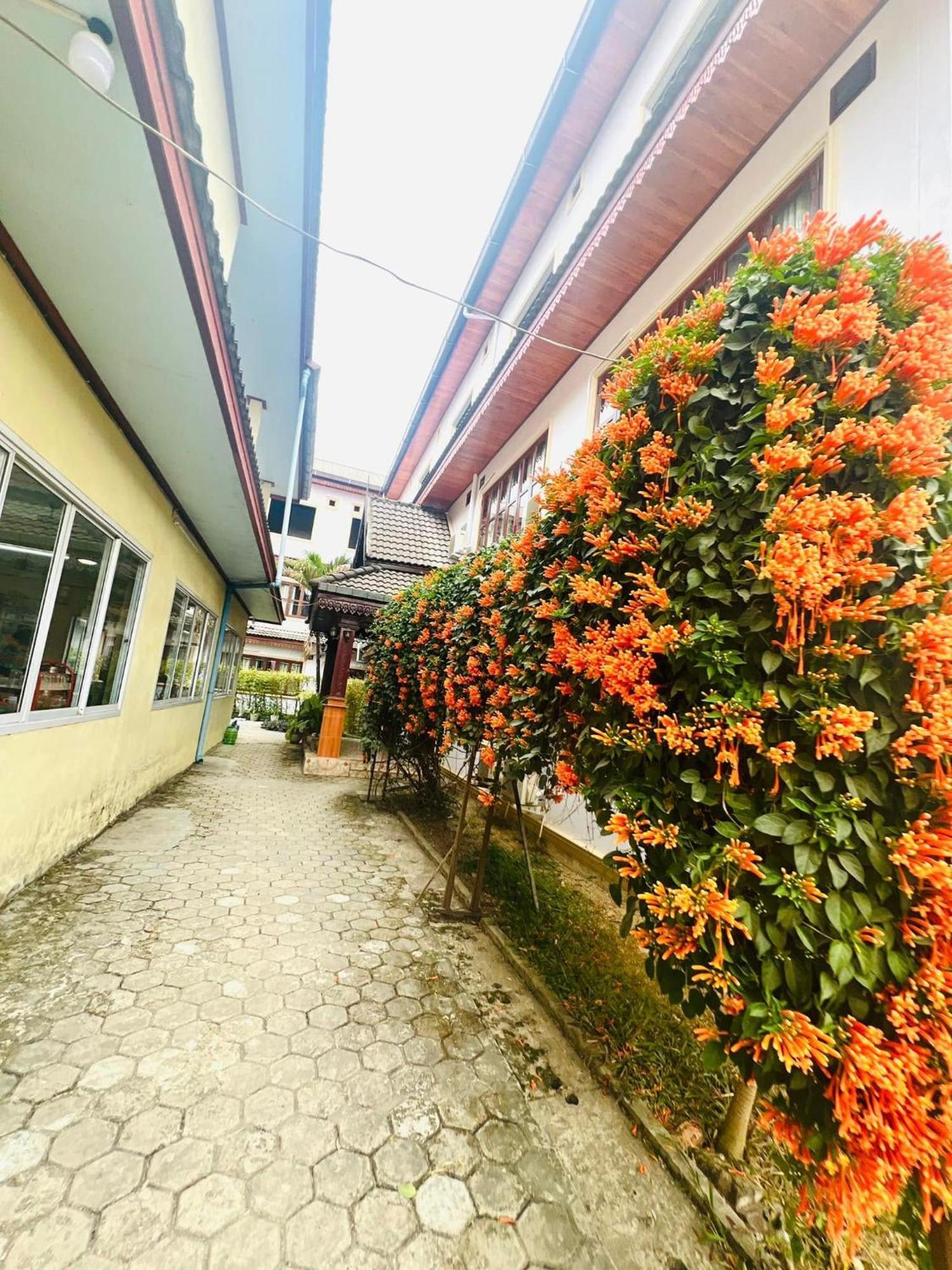 Khampaseuth Hotel Vang Vieng Εξωτερικό φωτογραφία