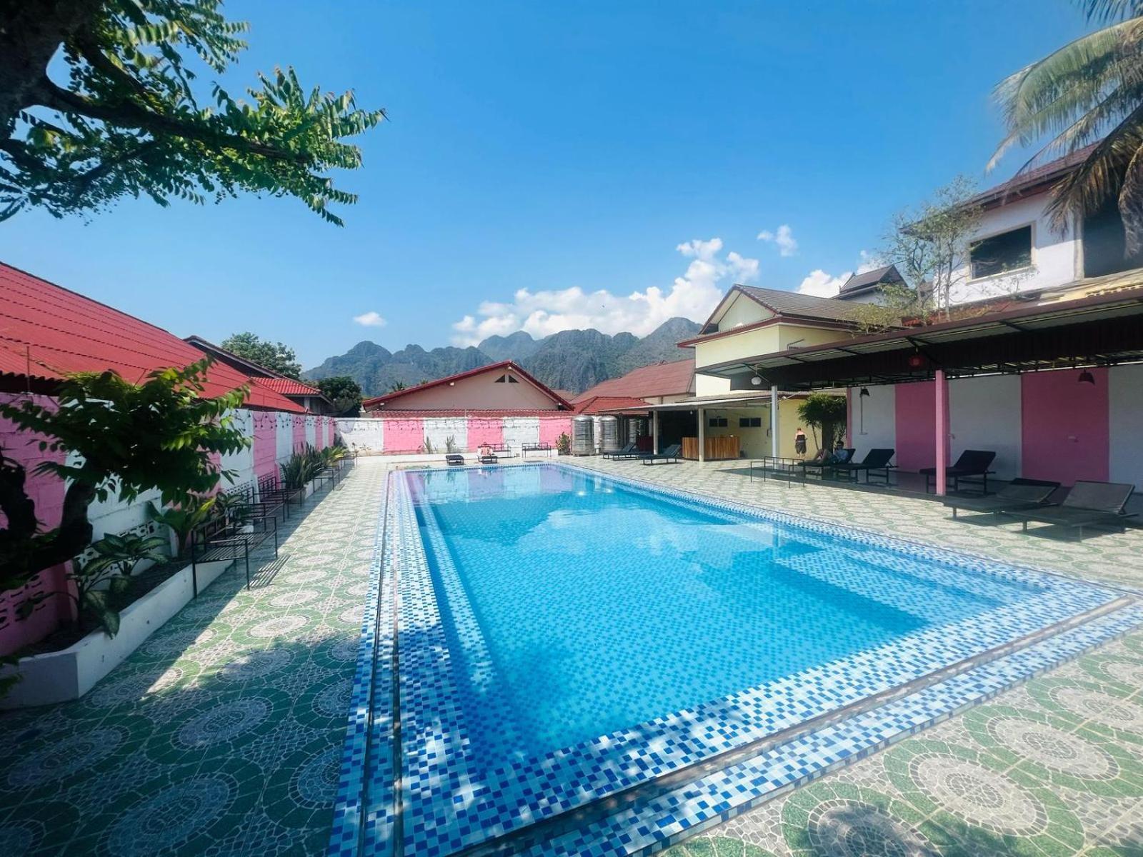 Khampaseuth Hotel Vang Vieng Εξωτερικό φωτογραφία